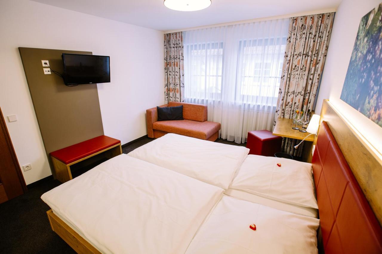 Hotel Restaurant Lamm Rosswag Vaihingen an der Enz Luaran gambar