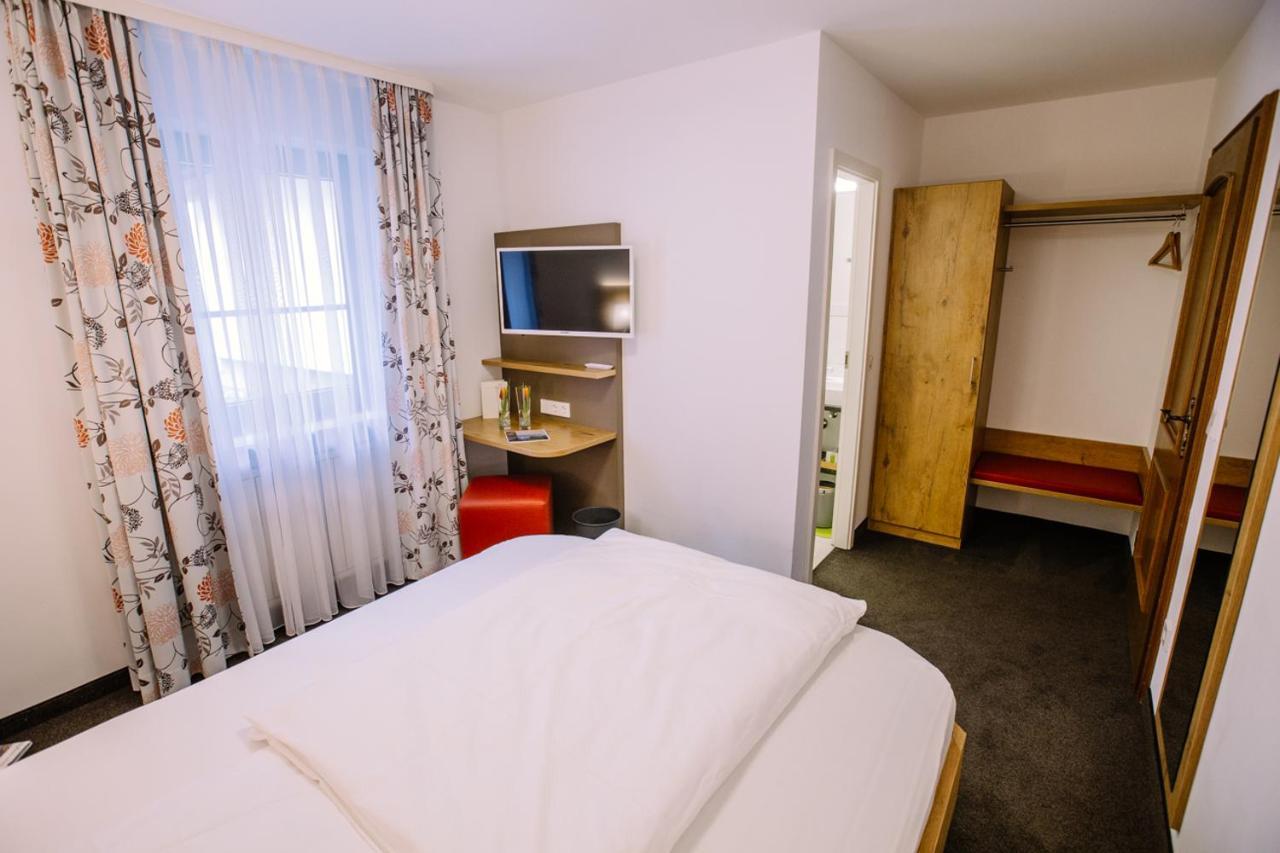 Hotel Restaurant Lamm Rosswag Vaihingen an der Enz Luaran gambar